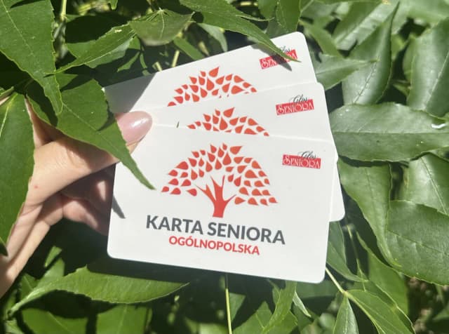 Jak wyrobić kartę seniora bezpłatnie i uniknąć zbędnych kosztów Jak wyrobić kartę seniora bezpłatnie i uniknąć zbędnych kosztów