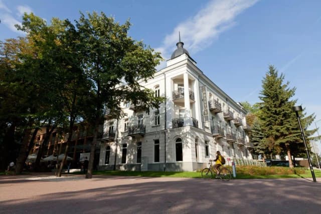 Prywatne sanatoria w Busku-Zdroju bez skierowania - najlepsze oferty Prywatne sanatoria w Busku-Zdroju bez skierowania - najlepsze oferty