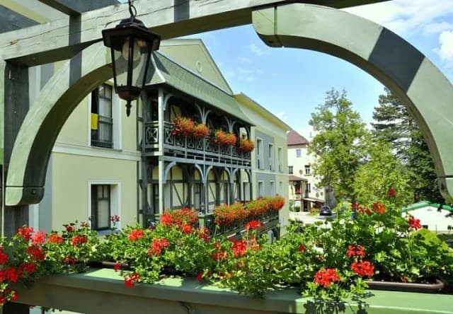 Sanatorium Długopole Zdrój opinie – co naprawdę myślą goście? Sanatorium Długopole Zdrój opinie – co naprawdę myślą goście?
