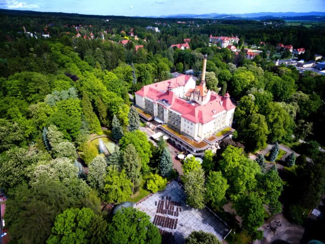 Najlepsze sanatoria w Polanicy Zdroju - zdrowie i relaks w jednym miejscu Najlepsze sanatoria w Polanicy Zdroju - zdrowie i relaks w jednym miejscu