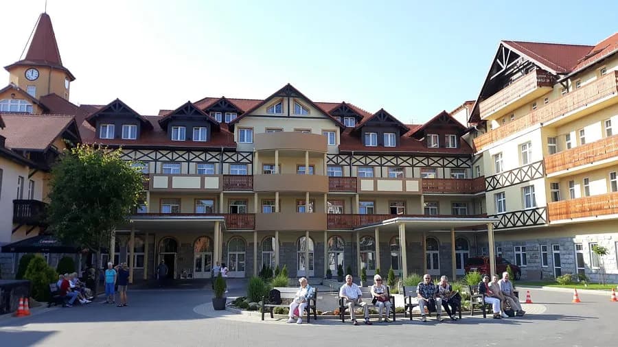 Sanatorium Lukas Świeradów Zdrój - Idealne miejsce na relaks i rehabilitację Sanatorium Lukas Świeradów Zdrój - Idealne miejsce na relaks i rehabilitację