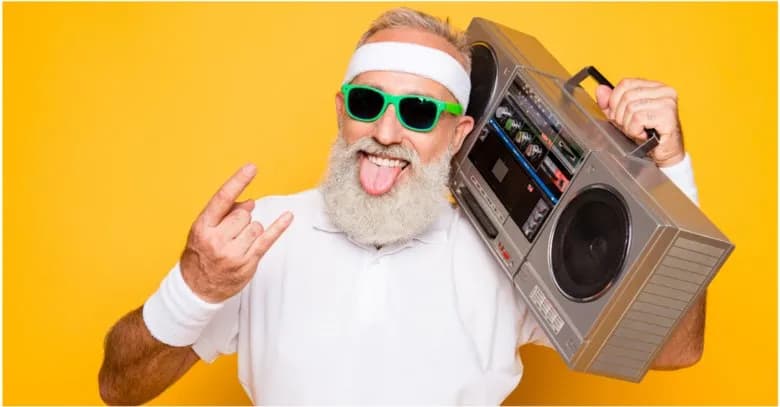 Najlepsze pomysły na prezent dla seniora, które zachwycą i ucieszą Najlepsze pomysły na prezent dla seniora, które zachwycą i ucieszą