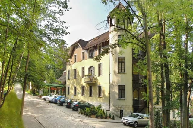 Sanatorium Kudowa-Zdrój Zdrojowa 36c - kompleksowa rehabilitacja i leczenie Sanatorium Kudowa-Zdrój Zdrojowa 36c - kompleksowa rehabilitacja i leczenie